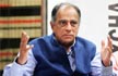 CBFC chief Pahlaj Nihalani shown the door, Prasoon Joshi steps in
